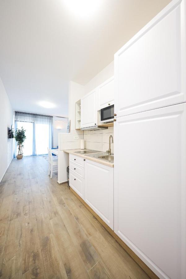 1oak rentals Vir Eksteriør bilde